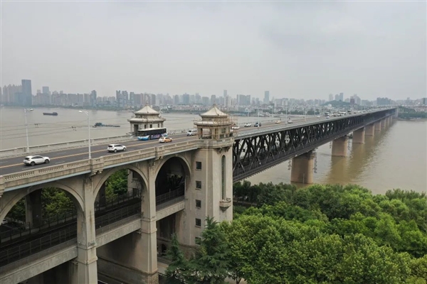 新中國修建的第一座大橋：已安全通車整整65年！ - 第13張